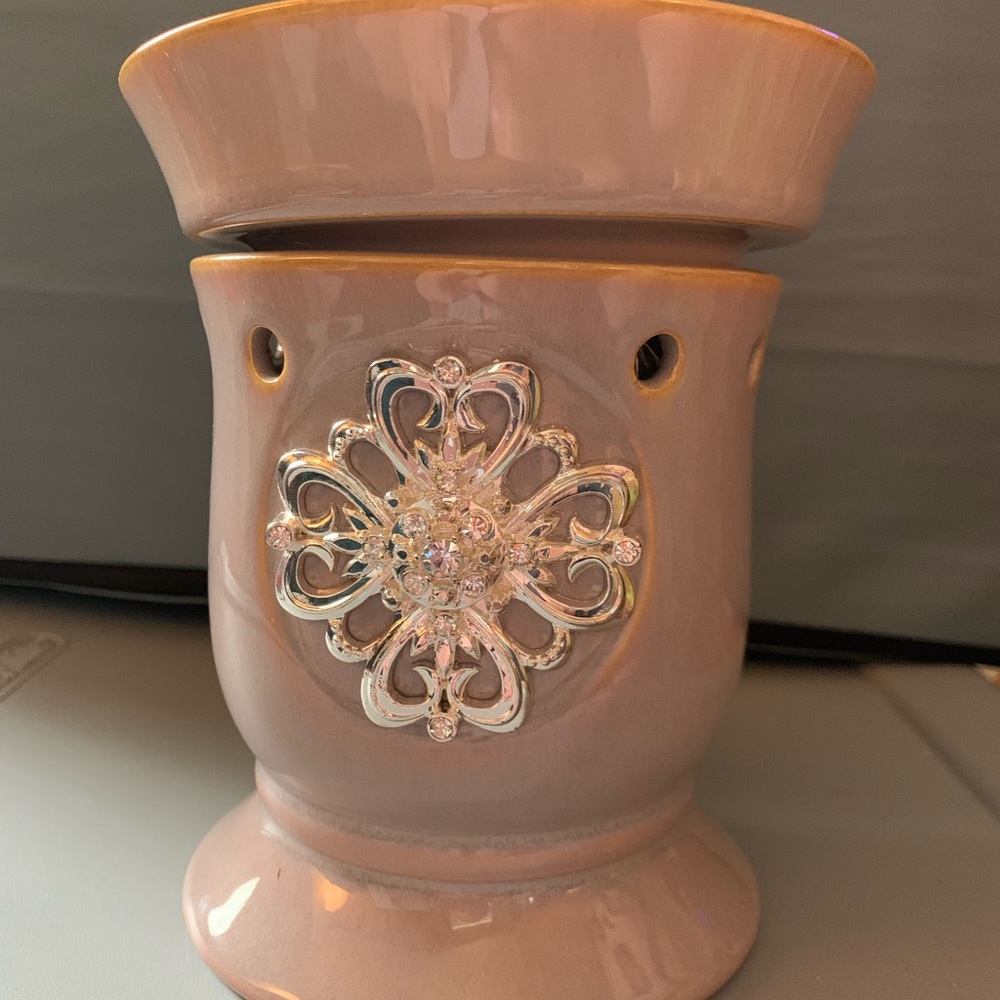 Scentsy Special Edition Mother’s Day Warmer
